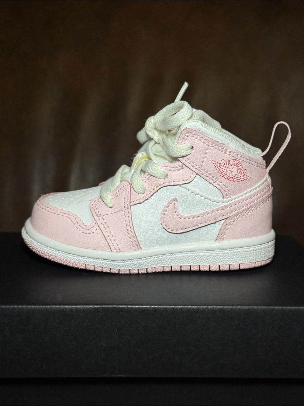 Jordan 1 Kids Mid